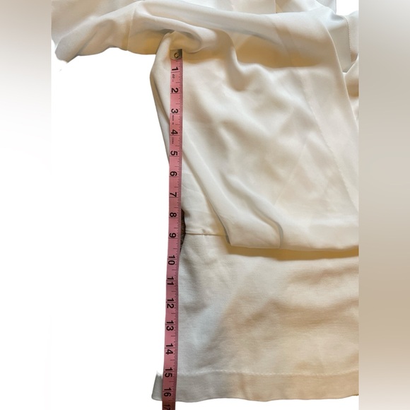 Cabi White Indulge Blouse Size Medium - Picture 8 of 9